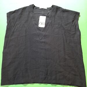 ZARA Black V-Neck Boxy Tee